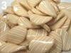 Korálky vrtulka 25x30mm neprůhledné PROUŽEK plast 500g