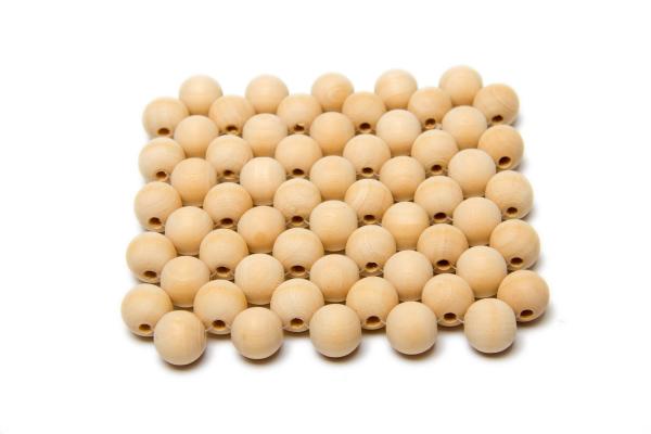 Podtácek z dřevěných korálků