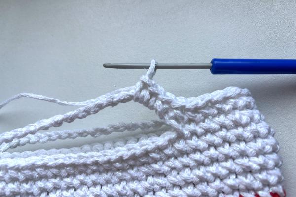 Háčkovaná taška Sněhulák