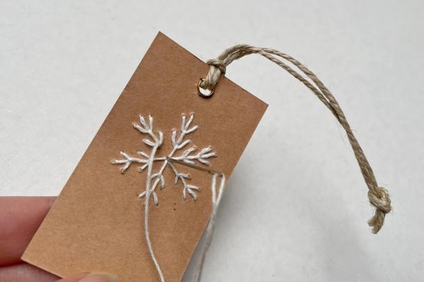 Jak jednoduše vyšít vločku na přání