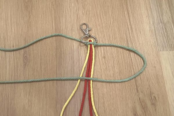 Jak vyrobit macrame popruh na mobil