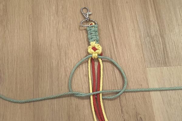 Jak vyrobit macrame popruh na mobil