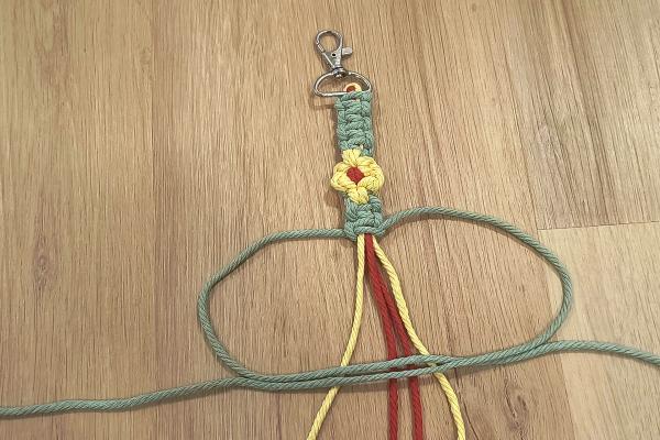 Jak vyrobit macrame popruh na mobil