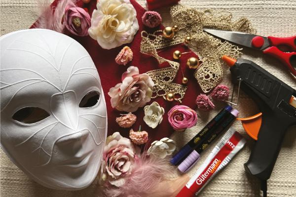Jak vyrobit benátskou masku