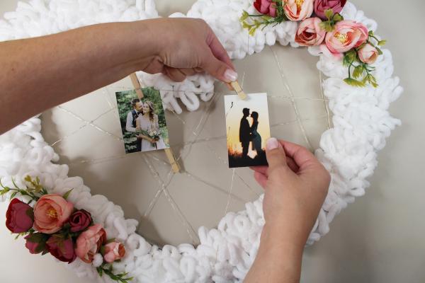 Romantické srdce z příze a květin