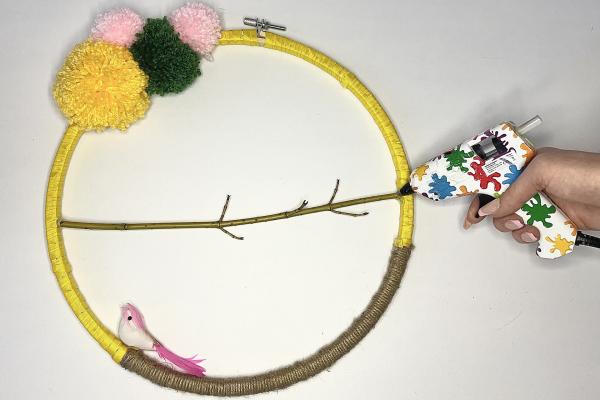 Jak vyrobit veselý věnec s ptáčky