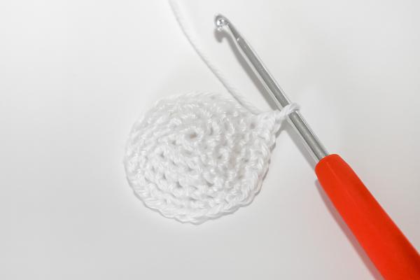 Uháčkujte si veselou husu s dlouhým krkem