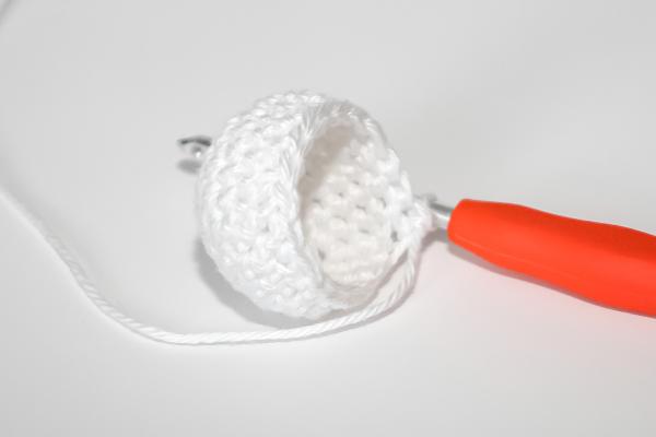 Uháčkujte si veselou husu s dlouhým krkem