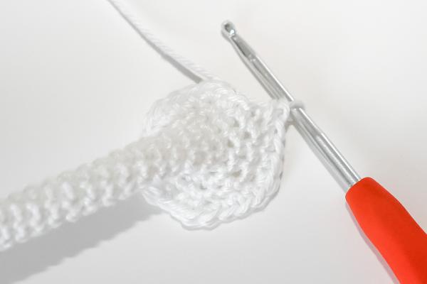 Uháčkujte si veselou husu s dlouhým krkem