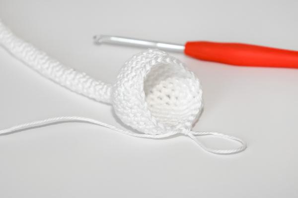 Uháčkujte si veselou husu s dlouhým krkem