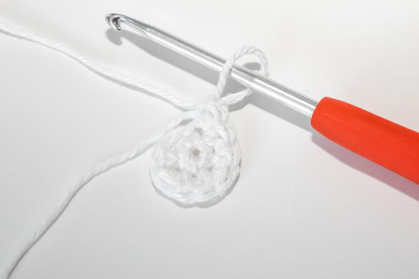 Uháčkujte si veselou husu s dlouhým krkem