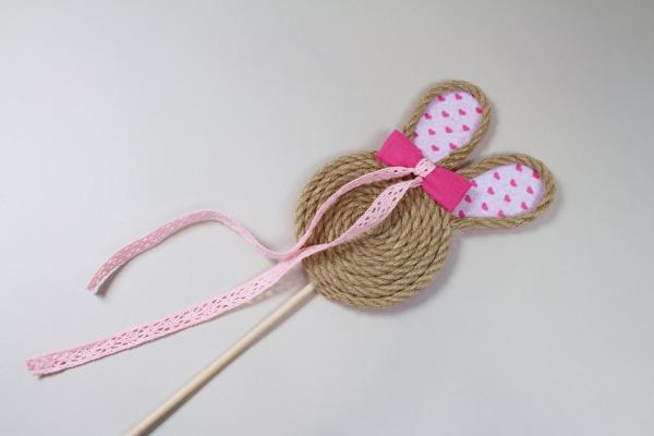 Jarní zápich zajíček ze šňůry