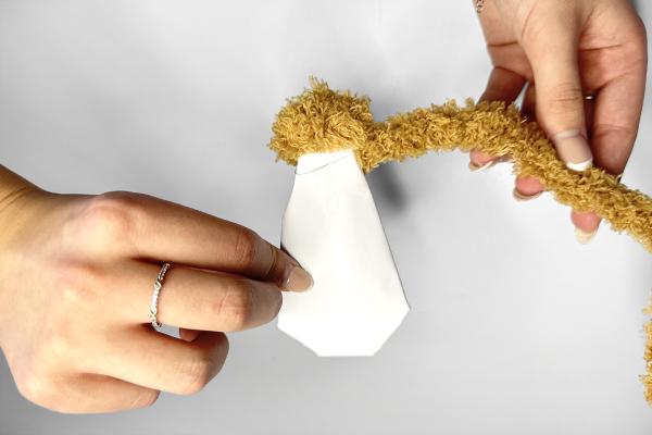 Vyrobte si pejska z chlupatých drátků