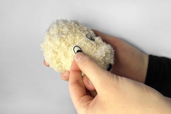 Vyrobte si pejska z chlupatých drátků