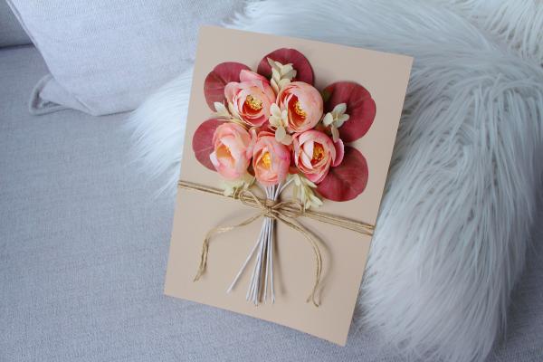 Vyrobte si přání s něžnou kyticí