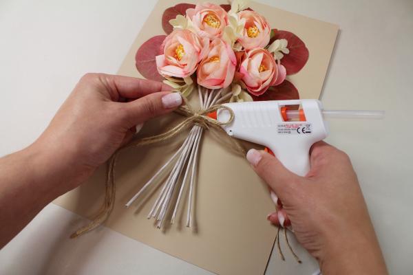 Vyrobte si přání s něžnou kyticí