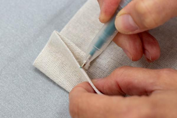 Jak ubrusu či prostírání ušít hezké rohy