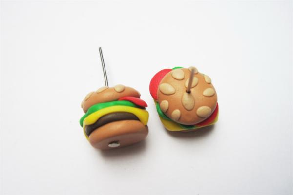 Hamburger jako náušnice