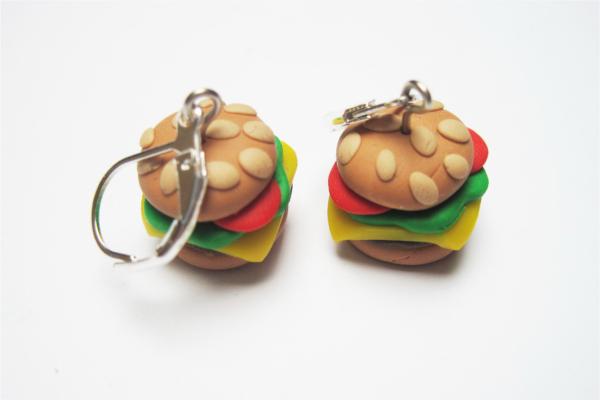Hamburger jako náušnice